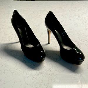 Stuart Weitzman black patent leather platform heels size 8M. Never worn. New.